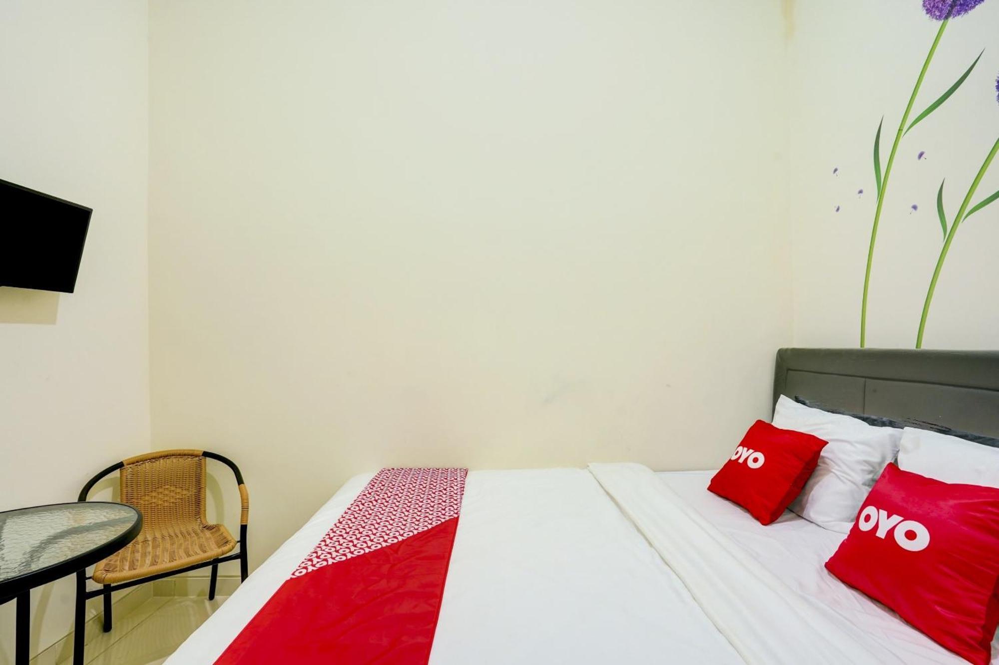 Oyo 90173 Innapp Tenggilis Family Residence Surabaya Luaran gambar